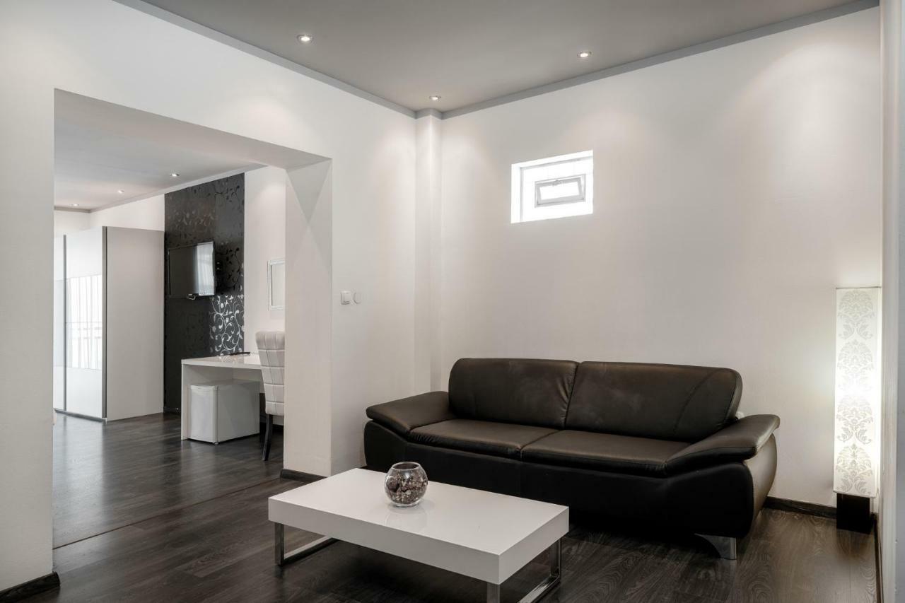 The Suites - Small Luxury Living Vodice Eksteriør bilde