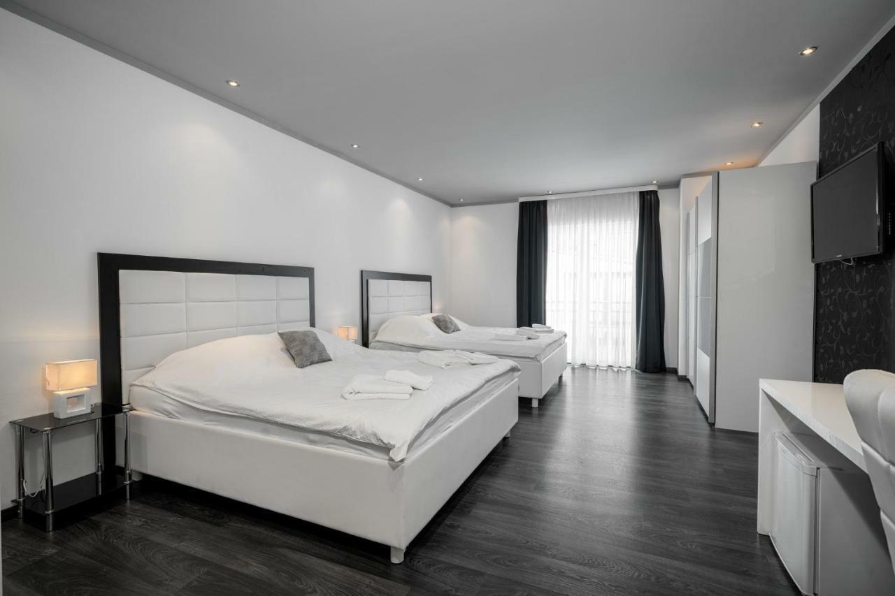 The Suites - Small Luxury Living Vodice Eksteriør bilde