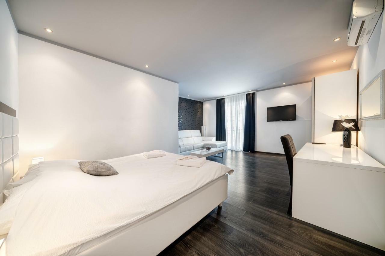 The Suites - Small Luxury Living Vodice Eksteriør bilde
