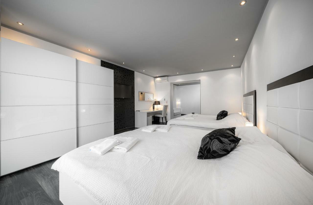The Suites - Small Luxury Living Vodice Eksteriør bilde