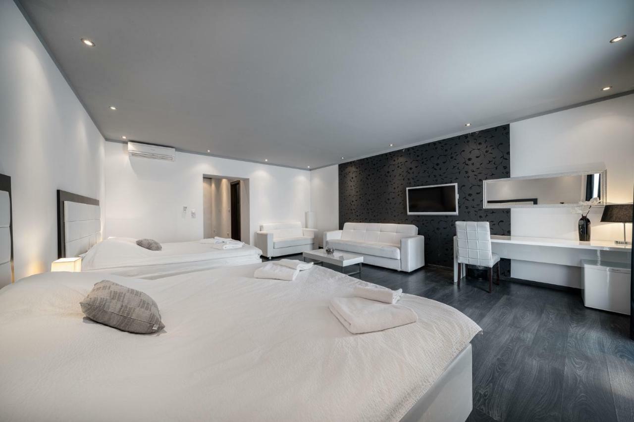 The Suites - Small Luxury Living Vodice Eksteriør bilde