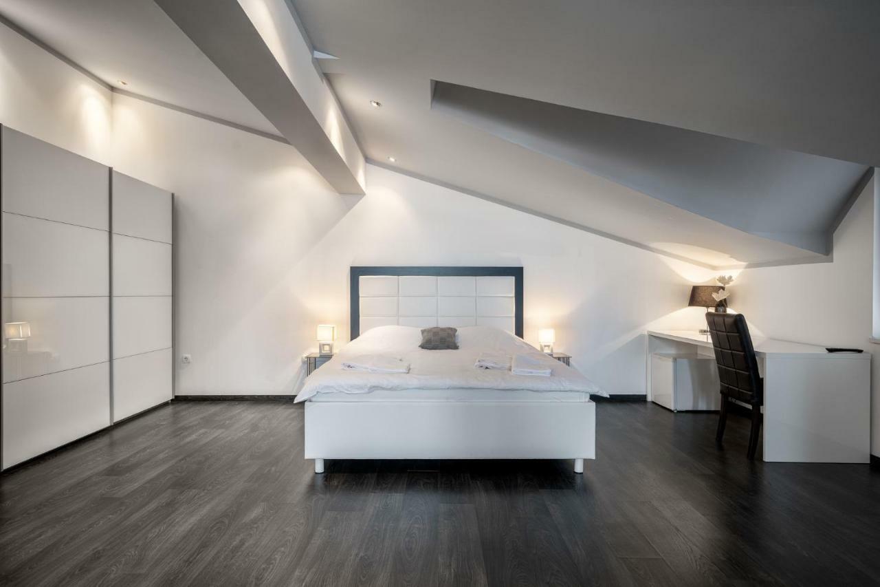 The Suites - Small Luxury Living Vodice Eksteriør bilde